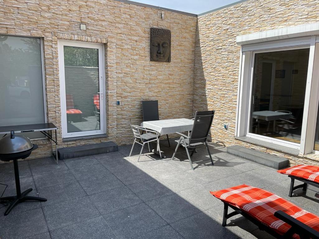 Bungalow Mit Terrasse Regensburg Eksteriør bilde
