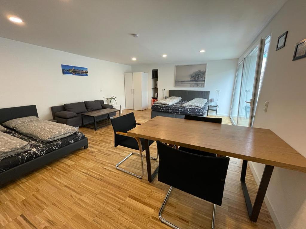 Bungalow Mit Terrasse Regensburg Eksteriør bilde